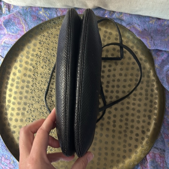 Judith Leiber Black Lizard Gemstone Top Clutch with Strap - Picture 8 of 15